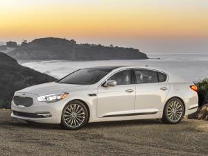 Kia K900 2014 года